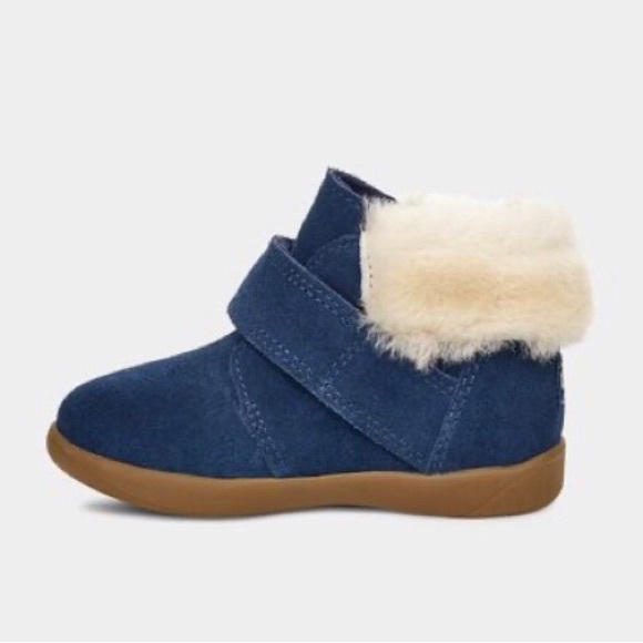 UGG toddlers Nolen boot size 6 - Picture 3 of 6
